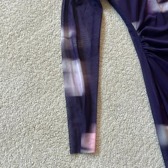 Zara one shoulder dark purple stretch dress. Ruched side . Sheer sleeves - Picture 4 of 13